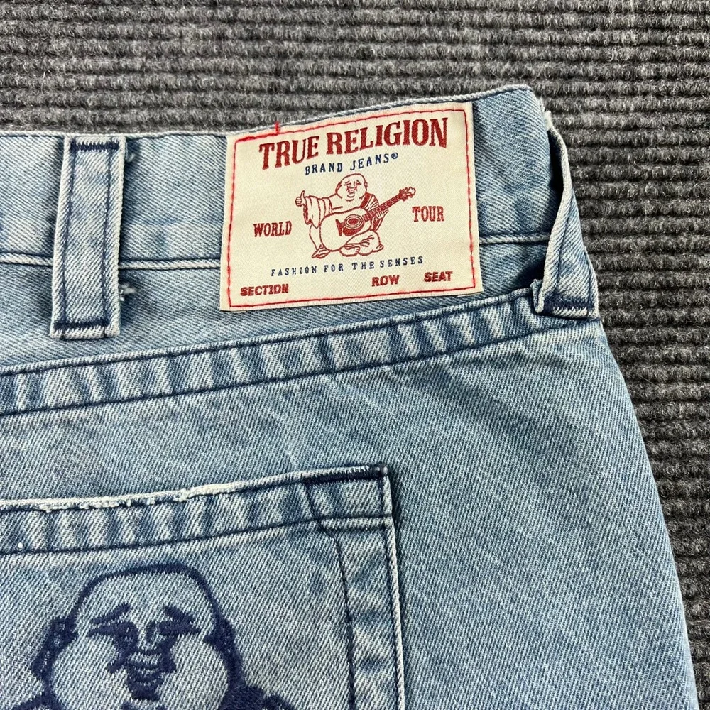 True Religion Jean Shorts 48 Ricky Relax Straight Light Wash Buddha Embroidered
